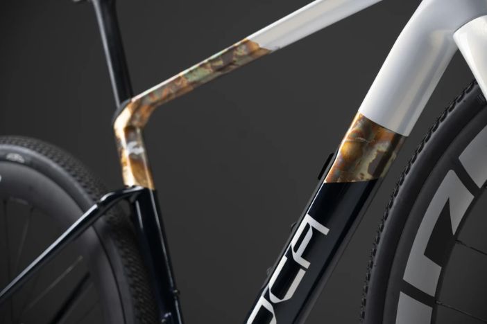Karbonowy rower gravelowy Libre CF